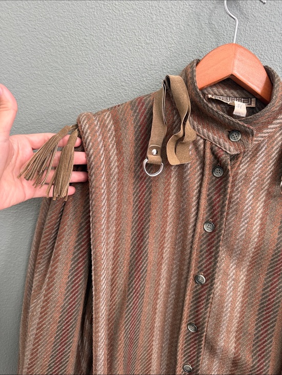 Vintage Jackets & Blazers - Vintage Gamma Los Angeles Blazer Coat Tassel Sz 6